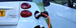 Jak rozliczyć samochód elektryczny w firmie?
